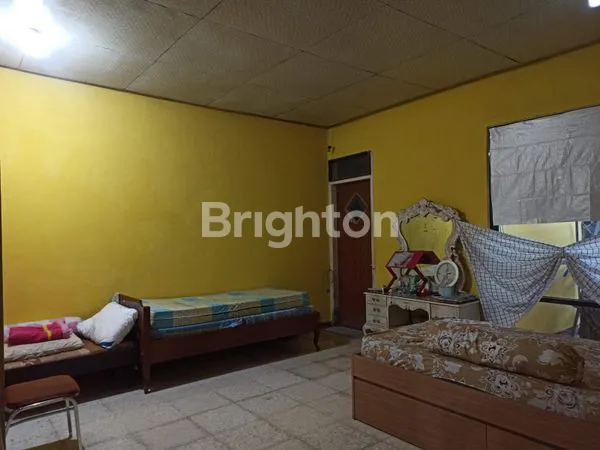 image RUMAH TENGAH KOTA DARMO KALI DEKAT RAYA DARMO NGANGEL TAMAN BUNGKUL (4)