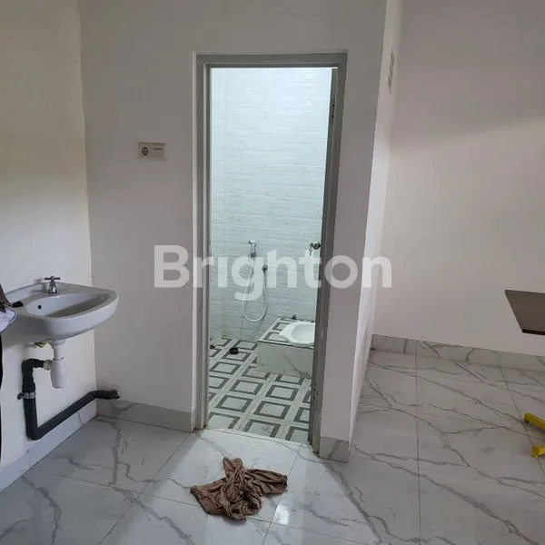 image RUKO BARU 3,5 LANTAI DI PUSAT KOTA (4)