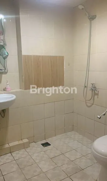 image APARTEMEN BERKELEY, SELANGKAH KE UC / UNIVERSITAS CIPUTRA, FULL FURNISH (4)