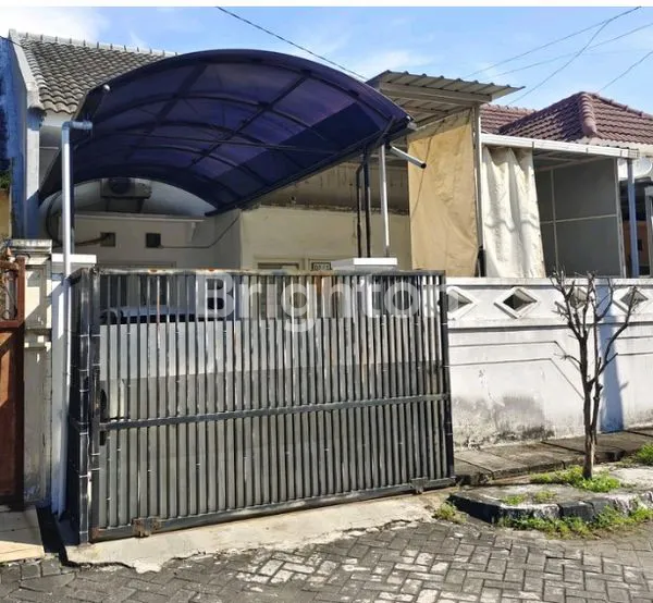 RUMAH SECONDARY TERAWAT DI PERMATA SAFIRA, SIAP PAKAI, SEMI FURNISH