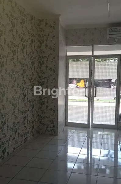 image RUKO DENGAN LETAK STRATEGIS DI BINTARO. HADAP JALAN UTAMA. (4)