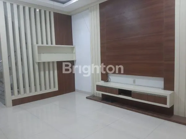 image RUKO 4,5 TINGKAT NILAM MEDAN AREA (7)