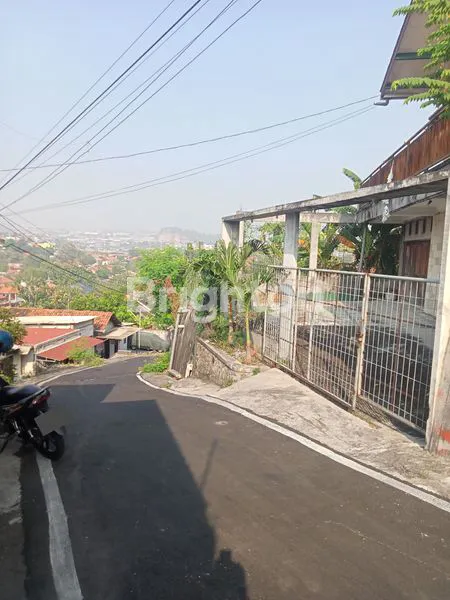 image RUMAH SIAP HUNI DENGAN VIEW KOTA SEMARANG (2)