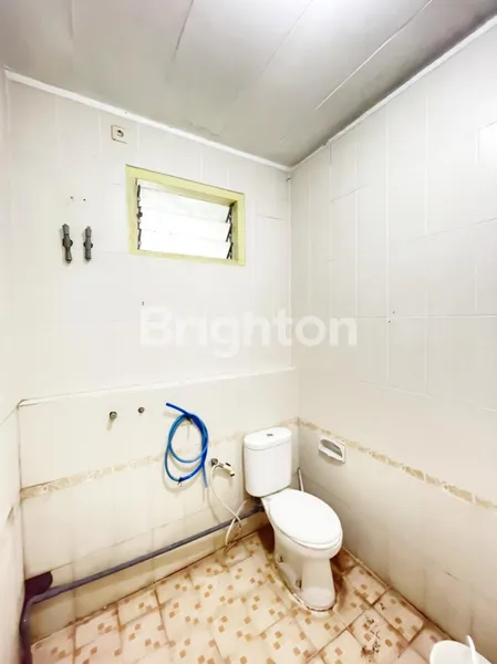 image RUMAH 1,5 LANTAI LOKASI STRATEGIS PUSAT KOTA, 100 METER KE RAYA NGAGEL JAYA (8)