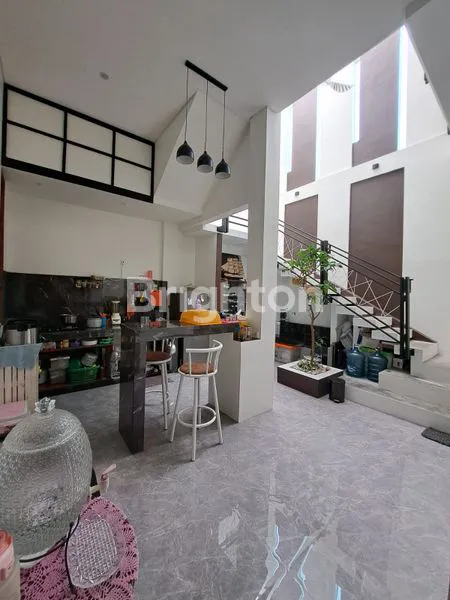 image RUMAH MODERN NYAMAN RAY PENDOPO (4)