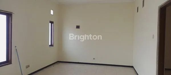 image RUMAH 2 LANTAI SIAP HUNI DEKAT HOTEL LOR INN (3)