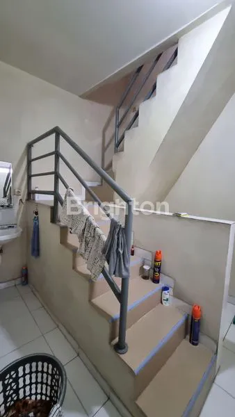 image RUMAH 3 LT PINGGIR JALAN COCOK UNTUK USAHA (7)