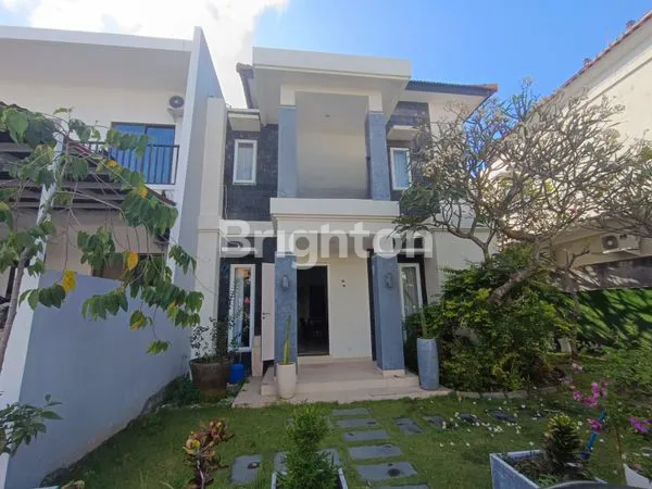image RUMAH MINIMALIS MODERN DENGAN TAMAN YANG LUAS DI RENON (1)