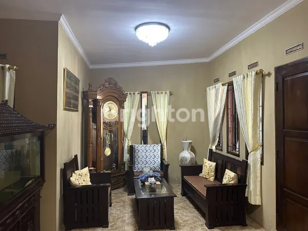 image RUMAH BAGUS FULL FURNISHED DALAM KOMPLEK PERUMAHAN DI CIBIRU BANDUNG TIMUR (2)