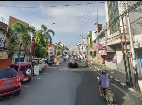 image RUKO PREMIUM JL. DHOHO KEDIRI - LOKASI STRATEGIS 6X43M SHM (4)