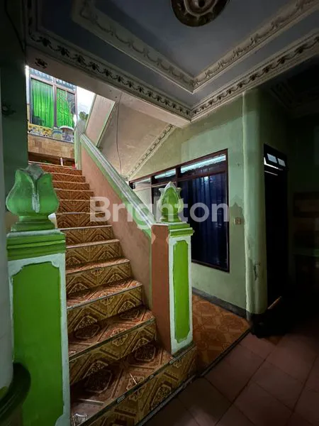 image RUMAH DAN KOST AKTIF FULL FURNISHED 4 LANTAI DI SOLO BARU DEKAT PAKUWON MALL (6)