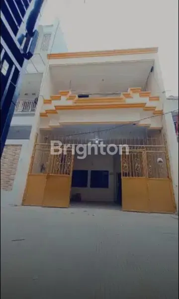 image RUMAH BAGUS PADEMANGAN 2 LANTAI (1)