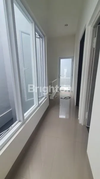 image RUMAH BRAND NEW GADING GRIYA RESIDENCE (6)