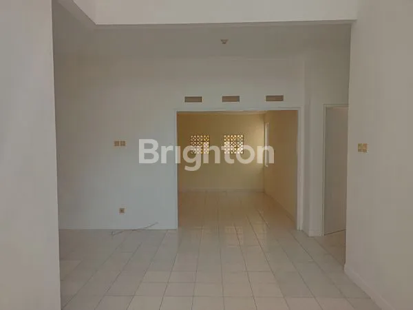 image RUMAH SEWA VALENCIA RESIDENCE (2)