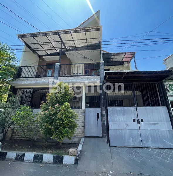 image MURAH RUMAH KOMERSIAL DARMO INDAH BARAT 2 LANTAI COCOK UNTUK SEGALA USAHA POSISI (1)