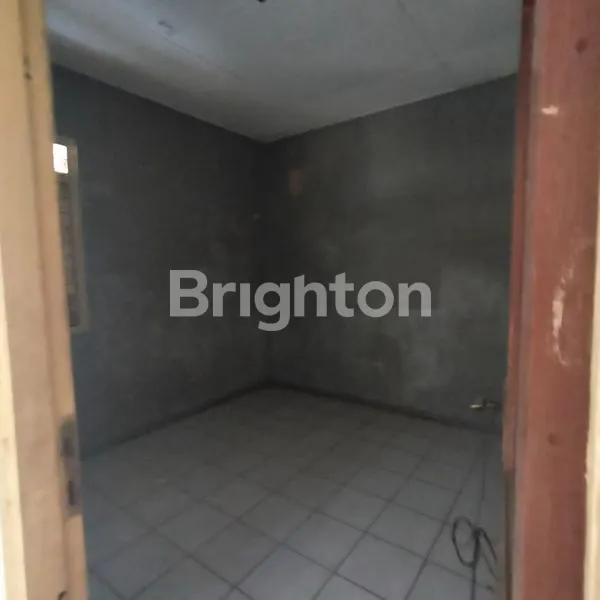 image RUMAH SIMPANG DARMO PERMAI SELATAN (3)