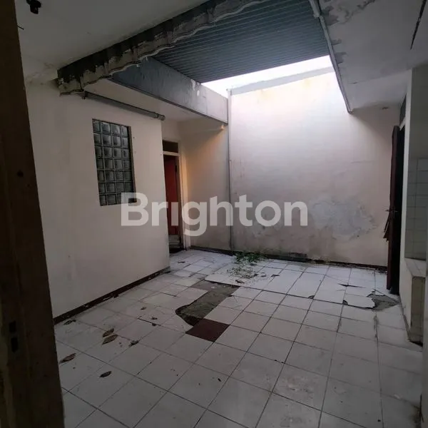 image RUMAH SIMPANG DARMO PERMAI SELATAN (5)