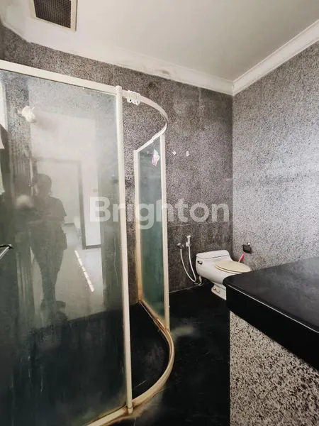 image RUMAH MEWAH DI KEDIRI KOTA (6)