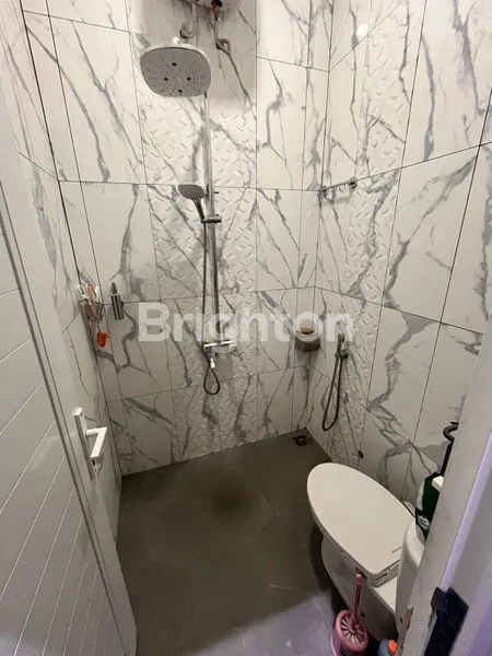 image RUMAH HUNIAN CANTIK 2,5 LANTAI DI BEJI (6)