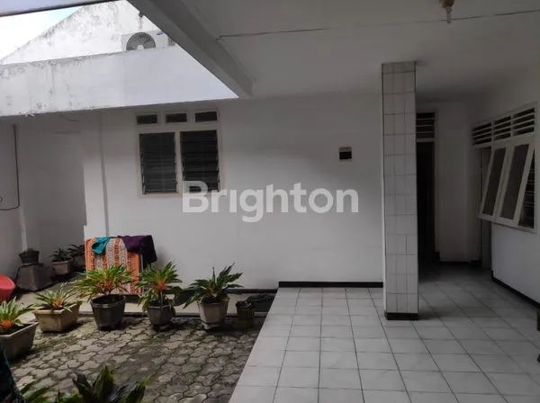 image RUMAH NOL JALAN DI JL. KALIURANG MALANG DEKAT MINIMARKET COCOK UNTUK SEGALA MACAM USAHA (5)
