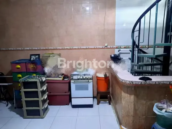 image RUMAH 2 LANTAI SUPER STRATEGIS DI RUNGKUT MAPAN BARAT SURABAYA (3)