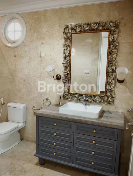 image KEBAYORAN LAMA JAKARTA BARAT. HOUSE FOR SALE, DALAM PRIVATE CLUSTER (8)