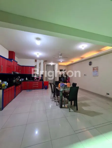 image RUMAH TERAWAT 2,5 LANTAI DURIKEPA (4)