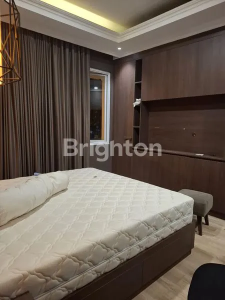 image RUMAH CLUSTER MAGNOLIA, GADING SERPONG, TANGERANG (2)