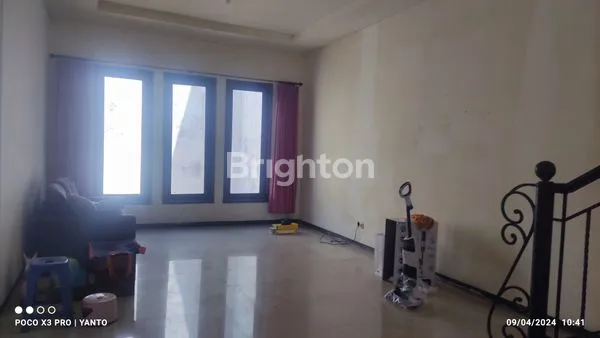 image RUMAH VILLA GALAXY MULYOREJO INDAH SELANGKAH KE MERR BISA BUAT KANTOR DEKAT GALAXY MALL, UNAIR, RS (8)