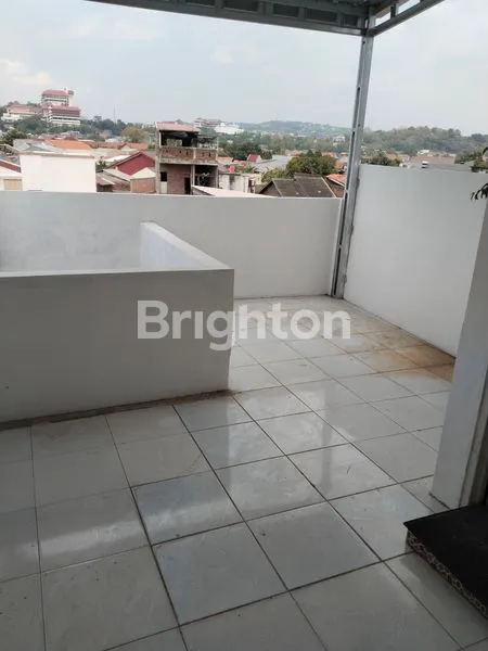 image DIJUAL RUKO 3 LANTAI DI TENGAH KOTA (5)