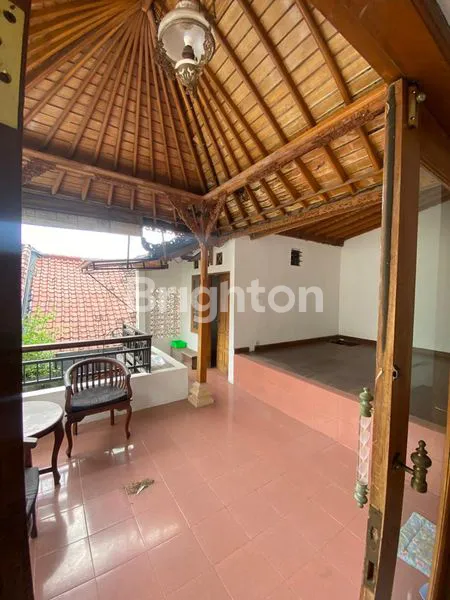 image RUMAH DENGAN 4 KAMAR TIDUR JIMBARAN KUTA SELATAN  (6)