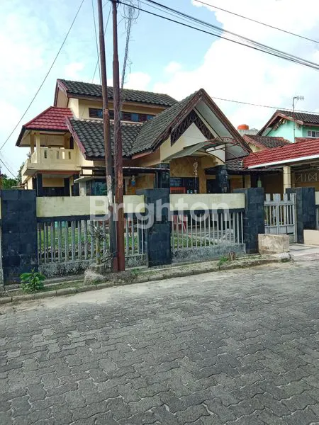 image RUMAH 2 LANTAI DIJUAL MURAH (1)