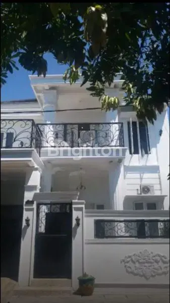 image RUMAH MEWAH BONUS FURNISH DI SULTAN AGUNG PERMAI IIIPASURUAN (1)