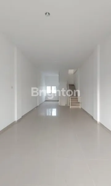 image RUKO 3 LANTAI SIAP PAKAI LOKASI STRATEGIS DI KUTISARI BESAR (3)