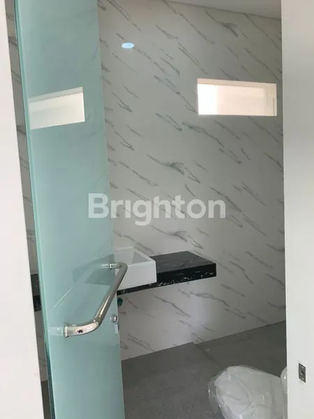 image FOR SALE RUMAH HOOK BARU JEMURSARI REGENCY (5)