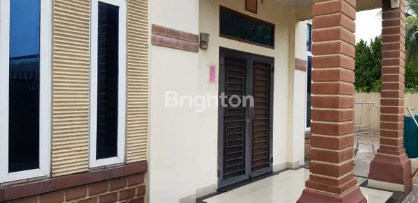 image RUMAH HOKKY MEWAH HOEK SUNGGAL (2)