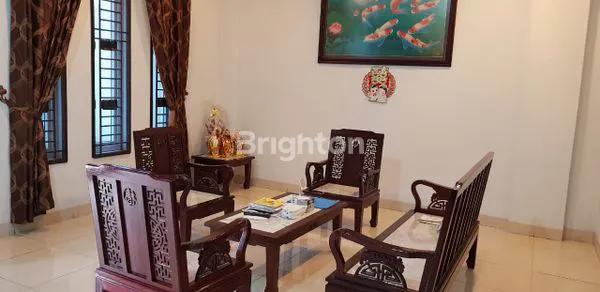 image RUMAH HOKKY MEWAH HOEK SUNGGAL (5)