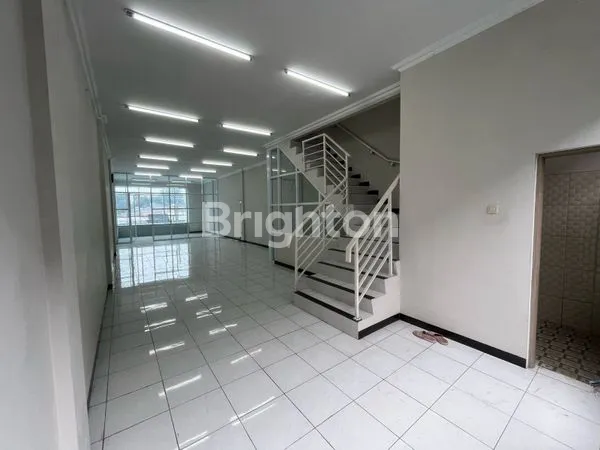 image TURUN HARGA OWNER BU \U203C\UFE0FRUKO 3 LANTAI DI AREA STRATEGIS (3)