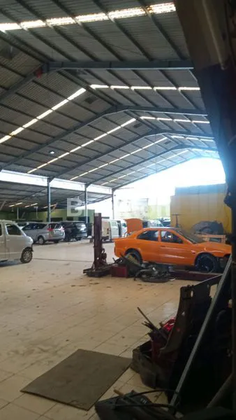 image BENGKEL LUAS DAN SIAP PAKAI  (2)