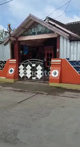 RUMAH SIAP HUNI STRATEGIS DI KUNJENG GUBUG