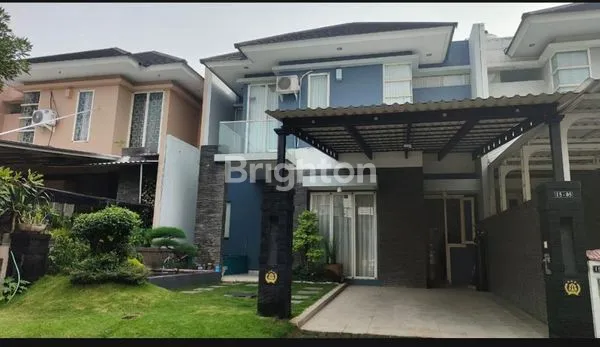 image HUNIAN MINIMALIS MODERN 2 LANTAI HADAPNYA DINGIN SELATAN DI WBM 2 SBY BARAT (1)