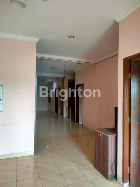 image TURUN HARGA 2,5M JADI 1,9 M RUMAH 3 LANTAI 7 KAMAR TIDUR LOKASI STRATEGIS DISEBELAH STADION PAKANSARI BOGOR (3)