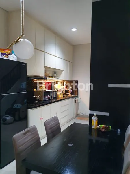 image RUMAH SUPER CANTIK LANGSUNG HUNI  DI THE SAVIA - BSD CITY (4)