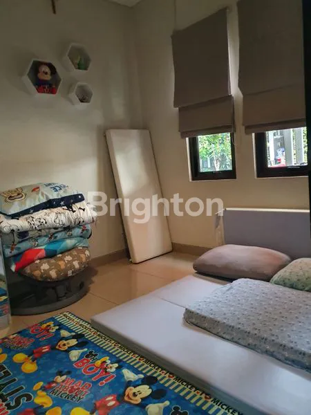 image RUMAH SUPER CANTIK LANGSUNG HUNI  DI THE SAVIA - BSD CITY (5)