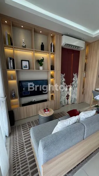 image CLUSTER LILY BY PARAMOUNT PETALS (2)