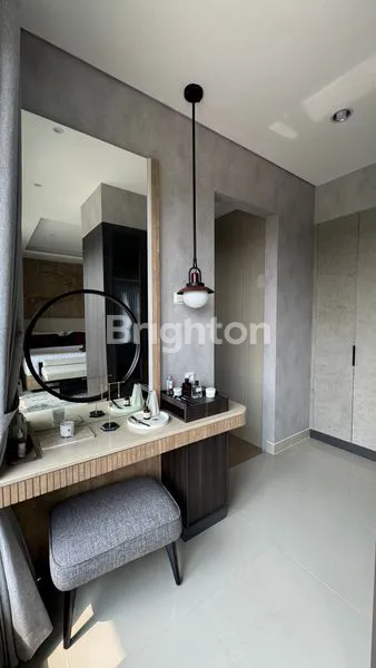 image CLUSTER LILY BY PARAMOUNT PETALS (6)