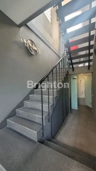 image RUMAH DENGAN SWIMMING POOL DICIMANGGIS (5)