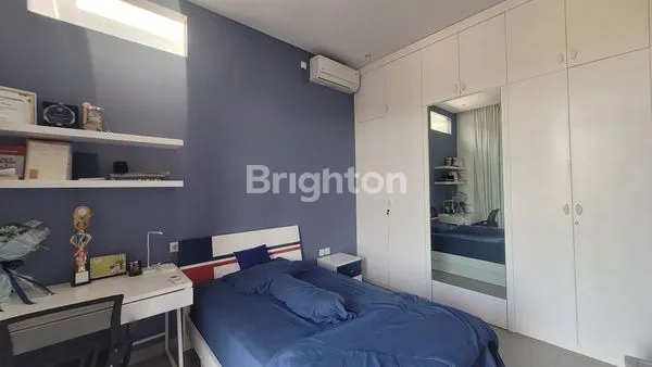 image RUMAH DENGAN SWIMMING POOL DICIMANGGIS (7)