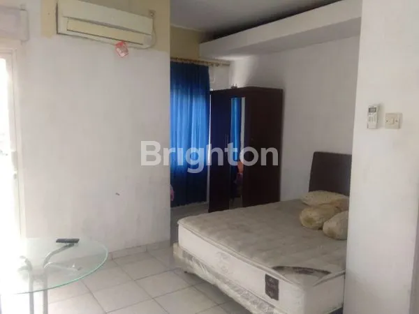 image MURAH RUKO KOS HARIAN (3 LANTAI), FULL FURNISHED (AC, TEMPAT TIDUR, PERABOT, KITCHEN SET, GEROBAK JUALAN, DLL), LOKASI DI SEBERANG UNIVERSITAS BRAWIJAYA (3)