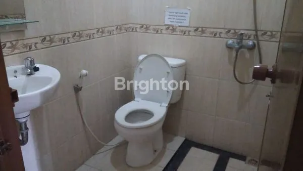 image RUMAH KOST 16 KAMAR POLTEK UI, DEPOK (8)
